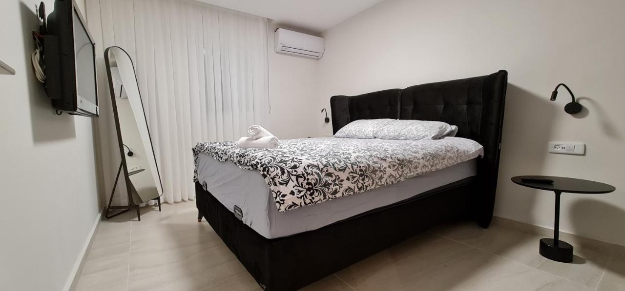 Yuval Holidey Aprtment Eilat Apartment Ngoại thất bức ảnh